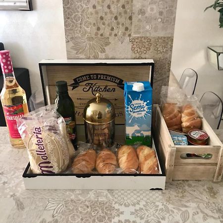 Infostays Maria Zambrano Malaga Luaran gambar