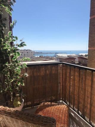 Infostays Maria Zambrano Malaga Luaran gambar