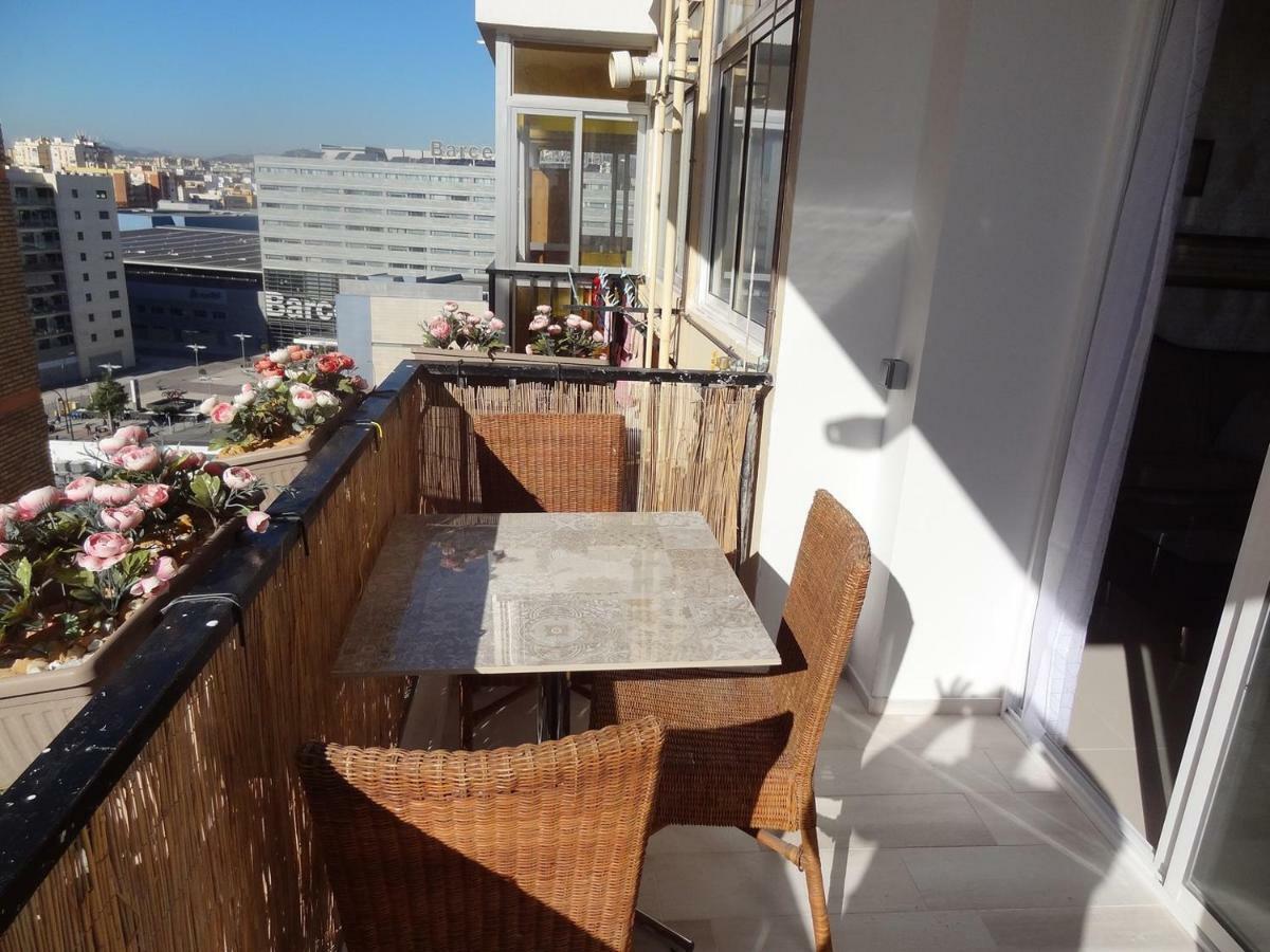 Infostays Maria Zambrano Malaga Luaran gambar