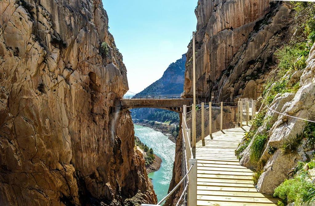Infostays Maria Zambrano Malaga Luaran gambar