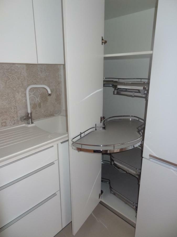 Infostays Maria Zambrano Malaga Luaran gambar